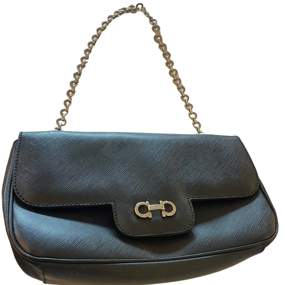 Use Ferragamo clutch